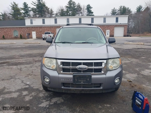 2008 Ford Escape XLT with VIN 1FMCU93Z28KC63389, listed as a IAAI auction lot 41957680 with 178,751 mi miles. Bid and sale history available at carsss.com. Image 6.