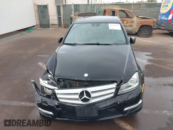 2013 Mercedes-Benz C C 250 Sport with VIN WDDGF4HB2DF984626, listed as a IAAI auction lot 40576272 with 108,931 mi miles. Bid and sale history available at carsss.com. Image 12.
