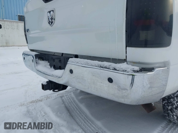 2016 Ram 2500 Tradesman with VIN 3C6LR4ATXGG185738, listed as a IAAI auction lot 41366225 with 259,397 mi miles. Bid and sale history available at carsss.com. Image 6.