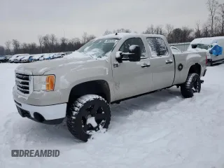 2008 GMC Sierra 2500HD SLT with VIN 1GTHK23688F194360, listed as a Copart auction lot 88928465 with 129,290 mi miles and Salvage title. Bid and sale history available at DreamBid. Image 1.