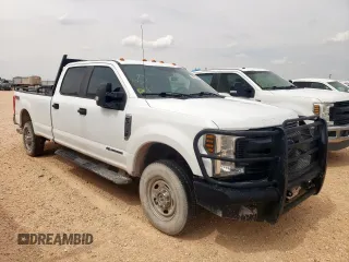 2018 Ford F-350 XL z VIN 1FT8W3BT3JEC94976, wystawiony jako Copart lot #57109615 z przebiegiem 149 143 mil mil oraz Czysty tytuł • Clean title. Historia ofert i sprzedaży dostępna na DreamBid. Obrazek 4.