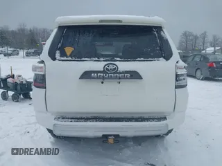 2018 Toyota 4Runner SR5 with VIN JTEBU5JR9J5519118, listed as a IAAI auction lot 41622686 with 92,178 mi miles. Bid and sale history available at carsss.com. Image 16.