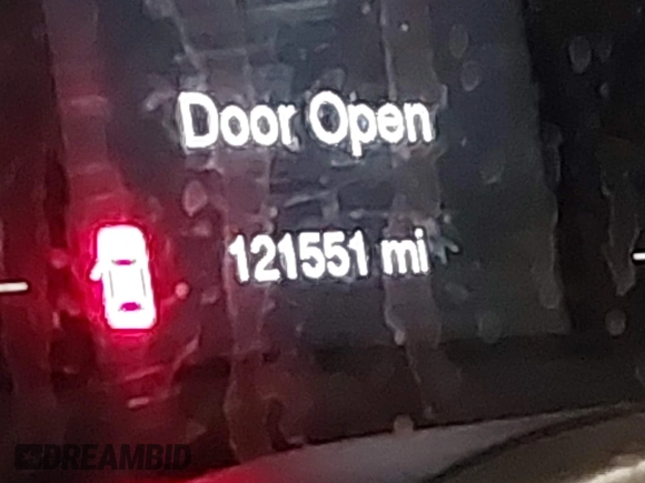 2016 Jeep Cherokee Latitude with VIN 1C4PJMCS1GW314036, listed as a IAAI auction lot 41303805 with 121,551 mi miles. Bid and sale history available at carsss.com. Image 15.