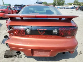 2002 Pontiac Firebird Formula z VIN 2G2FV22G822142457, wystawiony jako Copart lot #68560164 z przebiegiem 134 506 mil mil oraz Szkoda całkowita • Salvage title. Historia ofert i sprzedaży dostępna na DreamBid. Obrazek 6.