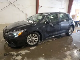 2025 Toyota Corolla Hatchback SE with VIN JTND4MBE6S3240754, listed as a Copart auction lot 43688925 with 1,576 mi miles and Salvage Title. Bid and sale history available at carsss.com. Image 1.