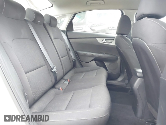 2021 Kia Forte LXS с VIN 3KPF24AD1ME375065, выставлен на аукционе IAAI как лот 42356572 с пробегом 83 025 миль миль и . История ставок и продаж доступна на DreamBid. Изображение 8.