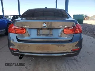 2013 BMW 3 Series 320i xDrive с VIN WBA3C3C50DF982044, выставлен на аукционе Copart как лот 57412795 с пробегом 136 085 миль миль и Списание • Salvage title. История ставок и продаж доступна на DreamBid. Изображение 6.