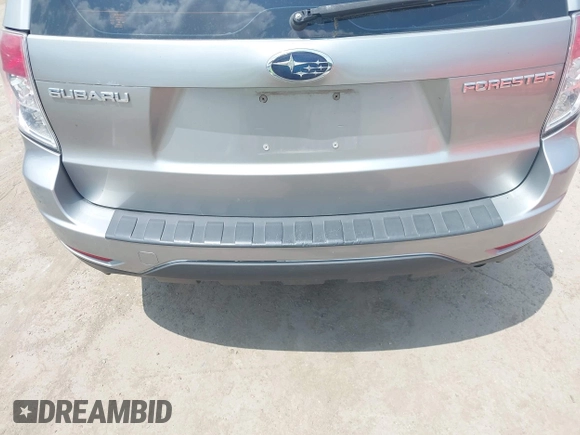 2009 Subaru Forester X with VIN JF2SH616X9H718811, listed as a IAAI auction lot 42446220 with 232,578 mi miles and . Bid and sale history available at DreamBid. Image 6.