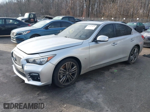 2015 Infiniti Q50 Premium z VIN JN1BV7AR8FM417712, wystawiony jako IAAI lot #41427839 z przebiegiem 88 424 mil mil oraz . Historia ofert i sprzedaży dostępna na DreamBid. Obrazek 2.