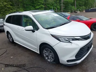 2021 Toyota Sienna LE z VIN 5TDBRKEC8MS008394, wystawiony jako IAAI lot #42155301 z przebiegiem 56 946 mil mil oraz . Historia ofert i sprzedaży dostępna na DreamBid. Obrazek 1.