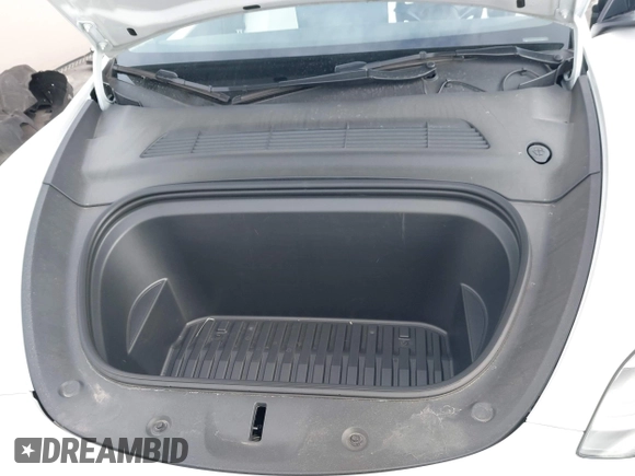 2023 Tesla Model Y Performance with VIN 7SAYGDEFXPF589477, listed as a IAAI auction lot 41936981 with 28,993 mi miles and . Bid and sale history available at DreamBid. Image 10.
