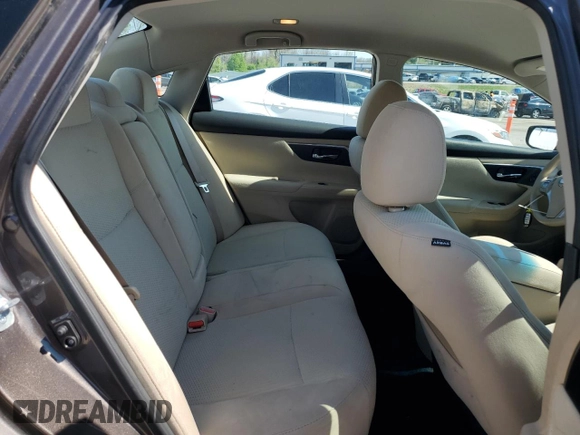 2015 Nissan Altima 2.5 S with VIN 1N4AL3AP7FN374308, listed as a Copart auction lot 53698935 with 62,126 mi miles and Salvage Title. Bid and sale history available at carsss.com. Image 10.