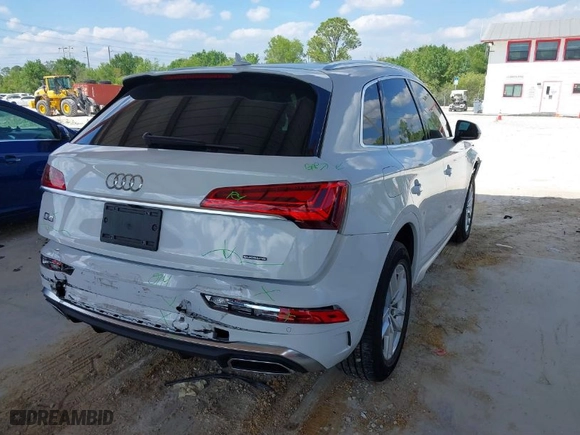 2022 Audi Q5 S line Premium with VIN WA1GAAFY4N2003472, listed as a IAAI auction lot 41706754 with 43,954 mi miles. Bid and sale history available at carsss.com. Image 4.