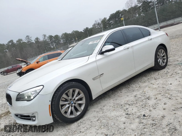 2013 BMW 7 Series 740i with VIN WBAYA6C51DD143769, listed as a Copart auction lot 41965165 with 158,686 mi miles and Clean Title. Bid and sale history available at carsss.com. Image 1.