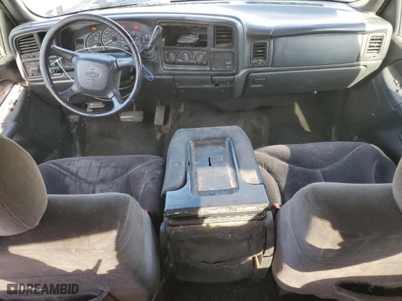 2002 GMC Sierra 1500 SLE with VIN 2GTEC19V221182809, listed as a Copart auction lot 45427465 with 224,191 mi miles and Salvage Title. Bid and sale history available at carsss.com. Image 8.