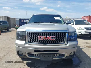 2007 GMC Sierra Denali z VIN 2GTEC638771678468, wystawiony jako IAAI lot #42375216 z przebiegiem 248 339 mil mil oraz . Historia ofert i sprzedaży dostępna na DreamBid. Obrazek 13.