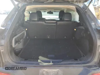 2014 Jeep Cherokee Trailhawk with VIN 1C4PJMBS1EW161642, listed as a Copart auction lot 46672345 with 196,908 mi miles and Salvage Title. Bid and sale history available at carsss.com. Image 6.