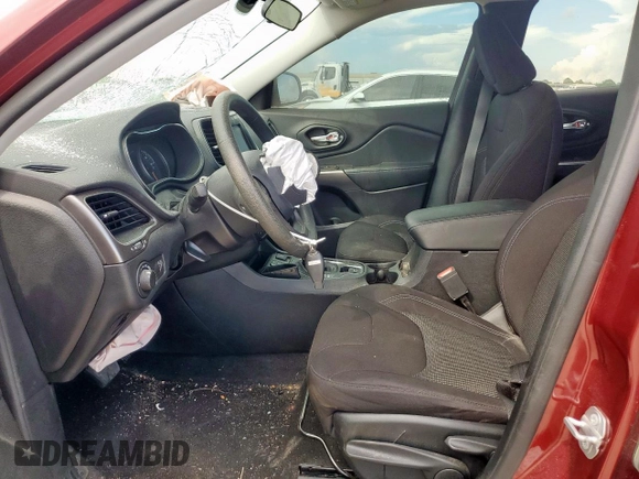2020 Jeep Cherokee Latitude with VIN 1C4PJLCB3LD538716, listed as a Copart auction lot 62063545 with 29,970 mi miles and Salvage title. Bid and sale history available at DreamBid. Image 7.