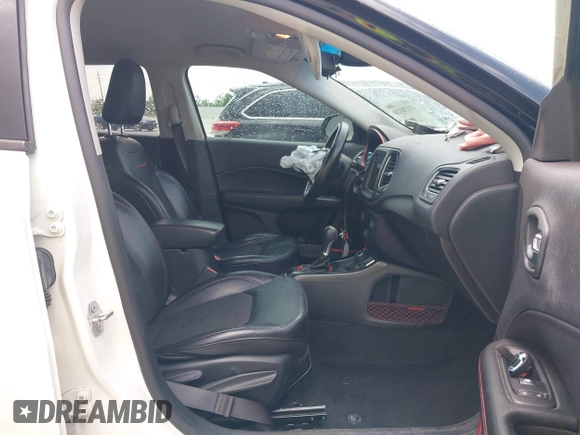 2020 Jeep Compass Trailhawk with VIN 3C4NJDDB3LT118928, listed as a IAAI auction lot 42128120 with 95,477 mi miles and . Bid and sale history available at DreamBid. Image 5.