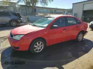 2005 Ford Focus S with VIN 1FAFP34N75W276781, listed as a Copart auction lot 71846484 with 192,448 mi miles and Salvage Title. Bid and sale history available at carsss.com. Image 1.
