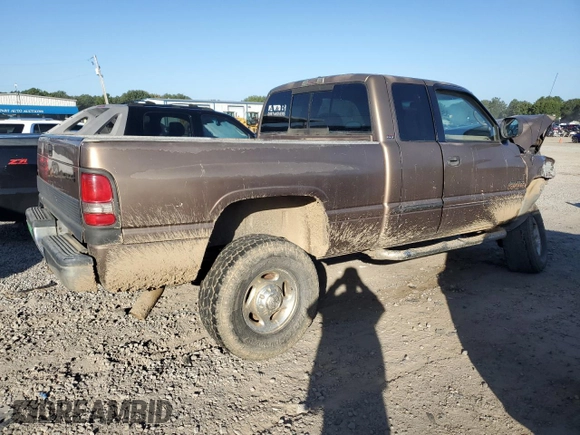 2001 Dodge Ram 2500 with VIN 3B7KF23611G233661, listed as a Copart auction lot 74371624 with 338,691 mi miles and Clean Title. Bid and sale history available at carsss.com. Image 3.
