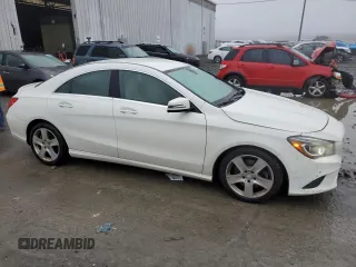 2015 Mercedes-Benz CLA 250 z VIN WDDSJ4GB3FN191273, wystawiony jako Copart lot #82372574 z przebiegiem 81 603 mil mil oraz Szkody całkowita. Historia ofert i sprzedaży dostępna na DreamBid. Obrazek 4.