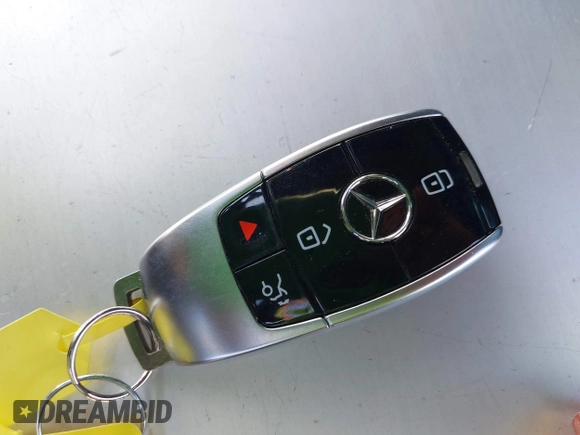 2020 Mercedes-Benz E 350 with VIN WDDZF8DB6LA753035, listed as a IAAI auction lot 42195100 with 18,783 mi miles and . Bid and sale history available at DreamBid. Image 11.