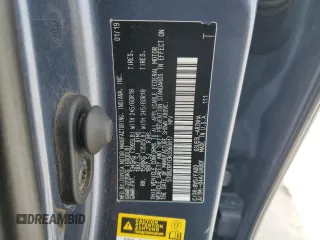 2019 Toyota Highlander LE z VIN 5TDBZRFH3KS960817, wystawiony jako Copart lot #52377955 z przebiegiem 95 348 mil mil oraz Szkoda całkowita • Salvage title. Historia ofert i sprzedaży dostępna na DreamBid. Obrazek 12.