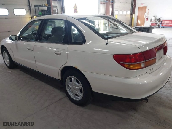 2001 Saturn LS with VIN 1G8JU52F71Y579153, listed as a IAAI auction lot 41853875 with 170,385 mi miles. Bid and sale history available at carsss.com. Image 3.