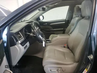 2017 Toyota Highlander XLE with VIN 5TDJZRFH4HS425659, listed as a Copart auction lot 59679785 with 170,593 mi miles and Salvage title. Bid and sale history available at DreamBid. Image 7.