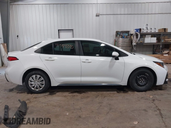 2022 Toyota Corolla SE with VIN 5YFS4MCEXNP121935, listed as a IAAI auction lot 41549770 with 47,155 mi miles and . Bid and sale history available at DreamBid. Image 14.