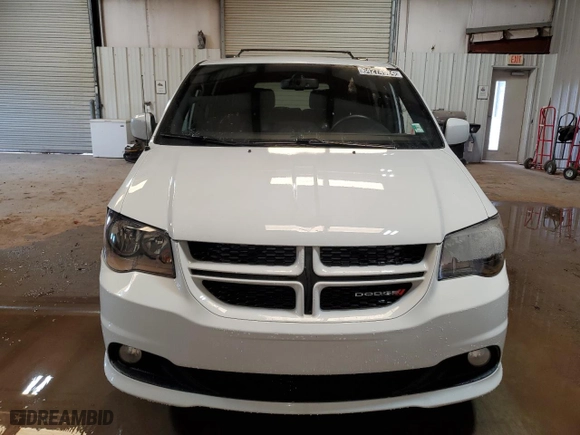 2018 Dodge Grand Caravan GT with VIN 2C4RDGEG9JR240794, listed as a Copart auction lot 64274924 with 95,755 mi miles and Clean Title. Bid and sale history available at carsss.com. Image 5.