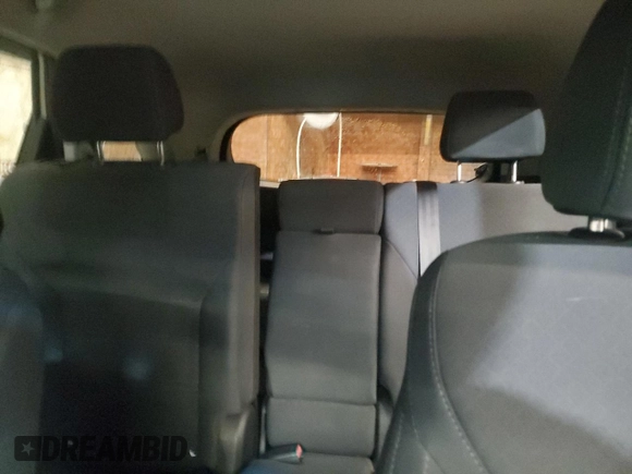 2019 Kia Sorento LX z VIN 5XYPGDA58KG487702, wystawiony jako Copart lot #58161275 z przebiegiem 91 928 mil mil oraz Szkoda całkowita • Salvage title. Historia ofert i sprzedaży dostępna na DreamBid. Obrazek 10.