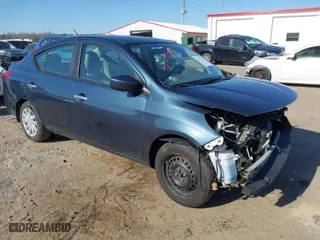 2015 Nissan Versa S Plus with VIN 3N1CN7AP7FL865307, listed as a IAAI auction lot 41537403 with NaN miles. Bid and sale history available at carsss.com. Image 1.