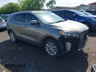2016 Kia Sorento LX with VIN 5XYPGDA33GG136850, listed as a IAAI auction lot 42030317 with 120,798 mi miles and . Bid and sale history available at DreamBid. Image 1.