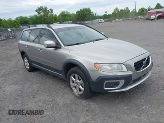 2008 Volvo XC70 with VIN YV4BZ982781035503, listed as a IAAI auction lot 41821312 with 135,389 mi miles and . Bid and sale history available at DreamBid. Image 1.