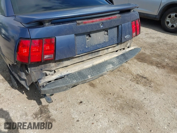 2002 Ford Mustang Standard with VIN 1FAFP40452F150630, listed as a IAAI auction lot 41987802 with 236,866 mi miles. Bid and sale history available at carsss.com. Image 6.