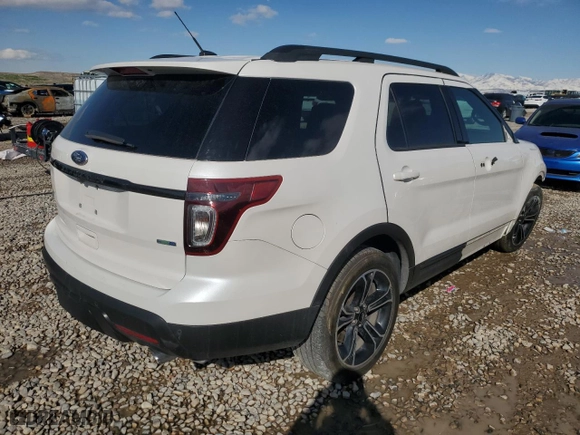 2015 Ford Explorer Sport with VIN 1FM5K8GT4FGB02296, listed as a Copart auction lot 49467705 with 98,969 mi miles and Salvage Title. Bid and sale history available at carsss.com. Image 3.