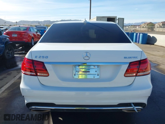 2014 Mercedes-Benz E-Class E 250 BlueTEC Luxury with VIN WDDHF0EB1EA873470, listed as a IAAI auction lot 41406978 with 98,515 mi miles. Bid and sale history available at carsss.com. Image 17.