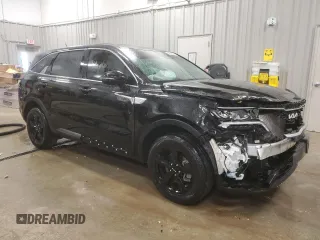 2022 Kia Sorento LX z VIN 5XYRGDLC8NG083601, wystawiony jako Copart lot #42580075 z przebiegiem 28 725 mil mil oraz Szkoda całkowita • Salvage title. Historia ofert i sprzedaży dostępna na DreamBid. Obrazek 4.