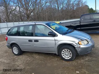 2001 Chrysler Voyager with VIN 1C4GJ25B51B278139, listed as a IAAI auction lot 41747571 with 84,688 mi miles. Bid and sale history available at carsss.com. Image 13.