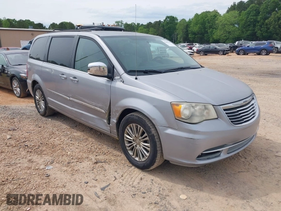 2014 Chrysler Town & Country Touring L with VIN 2C4RC1CG9ER376058, listed as a IAAI auction lot 42099348 with 186,226 mi miles and . Bid and sale history available at DreamBid. Image 1.