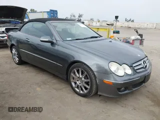 2007 Mercedes-Benz CLK 350 z VIN WDBTK56F87T078887, wystawiony jako IAAI lot #42587172 z przebiegiem 99 186 mil mil oraz . Historia ofert i sprzedaży dostępna na DreamBid. Obrazek 1.