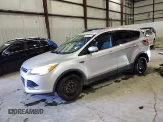 2013 Ford Escape SE z VIN 1FMCU0GX3DUB89970, wystawiony jako Copart lot #89129775 z przebiegiem 141 223 mil mil oraz Nie do naprawy • Non repairable. Historia ofert i sprzedaży dostępna na DreamBid. Obrazek 1.