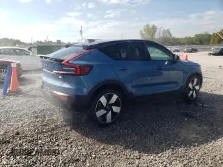2022 Volvo C40 Recharge Pure Electric Ultimate with VIN YV4ED3GB9N2004012, listed as a Copart auction lot 74464444 with 3,953 mi miles and Salvage Title. Bid and sale history available at carsss.com. Image 3.