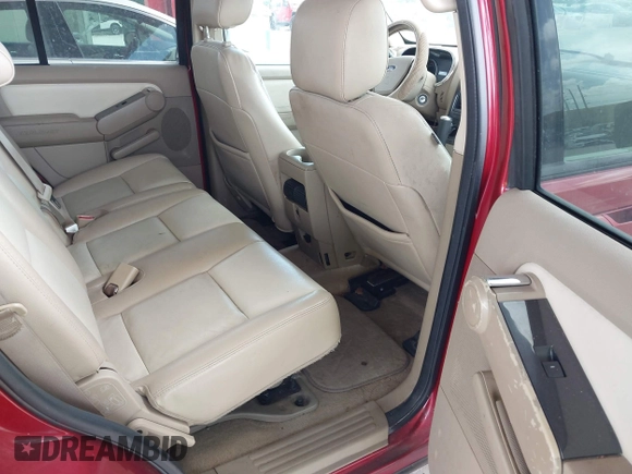 2008 Ford Explorer XLT with VIN 1FMEU73E88UA03951, listed as a IAAI auction lot 41881386 with 223,417 mi miles. Bid and sale history available at carsss.com. Image 8.