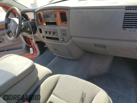 2006 Dodge 1500 ST z VIN 1D7HA16276J151165, wystawiony jako Copart lot #71070264 z przebiegiem 152 324 mil mil oraz Szkoda całkowita • Salvage title. Historia ofert i sprzedaży dostępna na DreamBid. Obrazek 8.