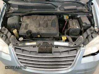 2009 Chrysler Town & Country Touring with VIN 2A8HR54X69R603995, listed as a Copart auction lot 49672995 with 199,440 mi miles and Non Repairable. Bid and sale history available at DreamBid. Image 13.
