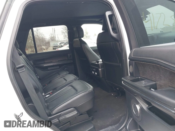 2020 Ford Expedition Limited z VIN 1FMJU1KT8LEB01943, wystawiony jako IAAI lot #41728571 z przebiegiem 84 002 mil mil oraz . Historia ofert i sprzedaży dostępna na DreamBid. Obrazek 8.