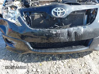 2011 Toyota Camry LE z VIN 4T1BF3EK7BU679002, wystawiony jako IAAI lot #42078508 z przebiegiem 179 019 mil mil oraz . Historia ofert i sprzedaży dostępna na DreamBid. Obrazek 6.